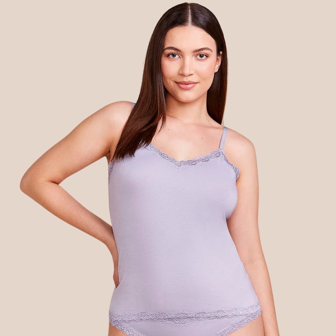 CAMISETA ALÇAS FINAS EM MODAL E DETALLE EM RENDA