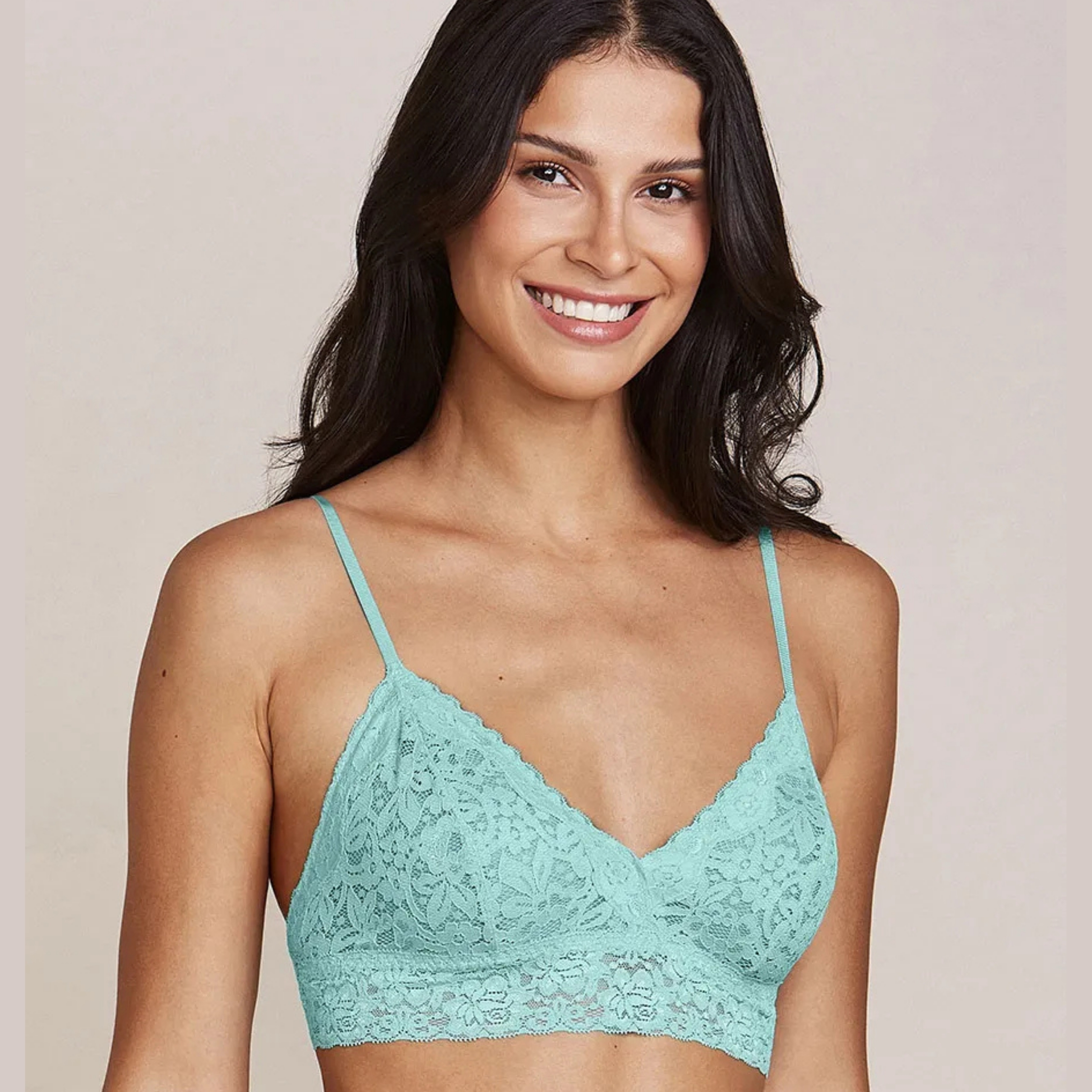 SUTIÃ TOP TRIÂNGULO COM BOJO REMOVÍVEL EM RENDA