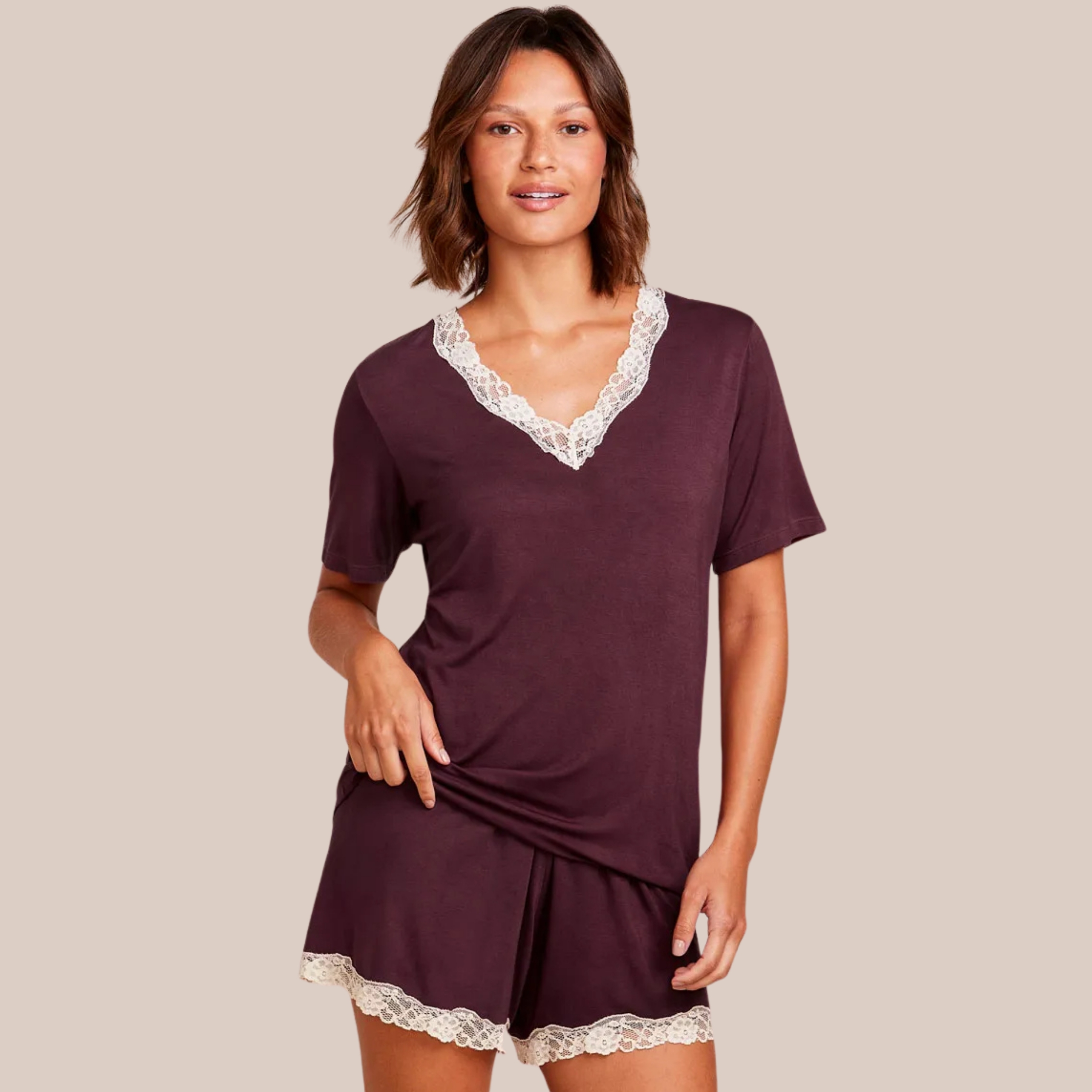 SHORT DOLL MANGA CURTA EM VISCOSE E RENDA MOON