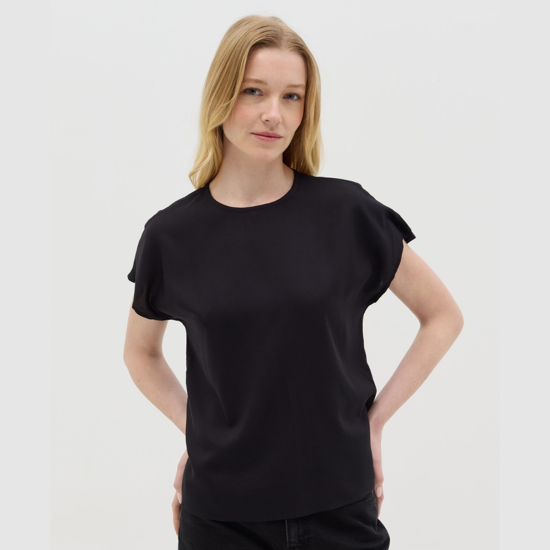 W'S SHIRTS W/O SLEEVES-SHORTSL 38