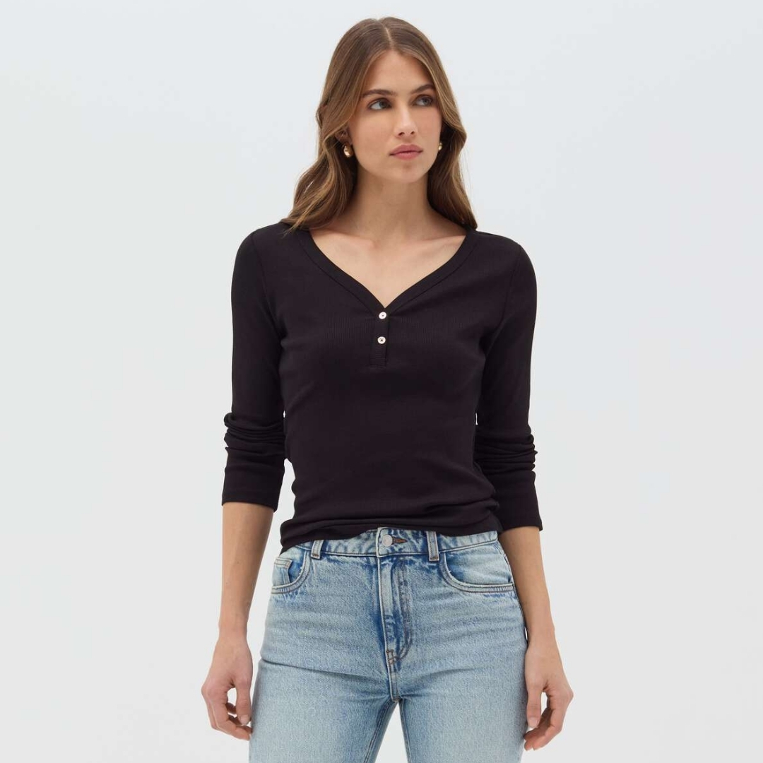 WOMEN'S T-SHIRT -BLACK