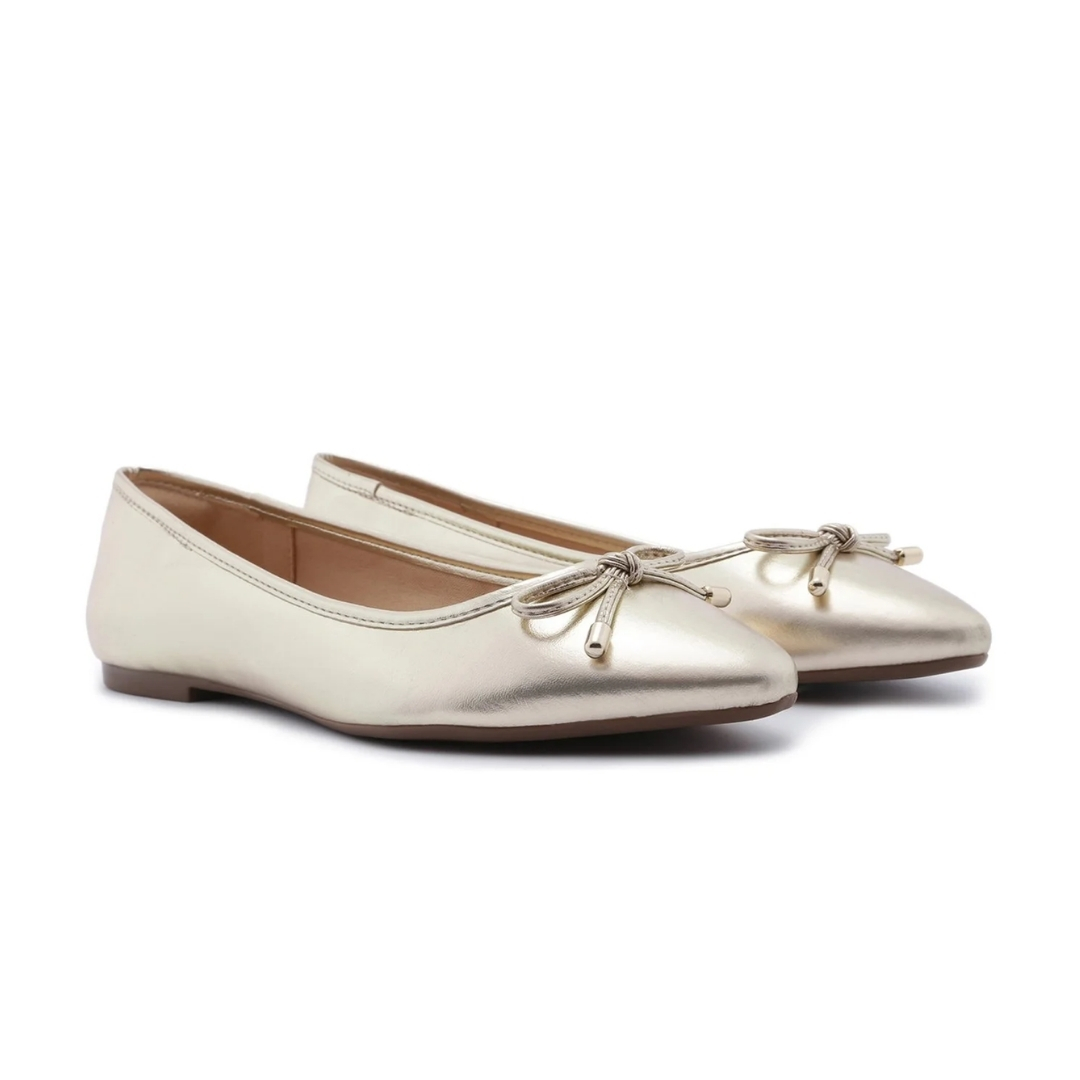 ZAPATO CERRADO DE TACÓN PLANO