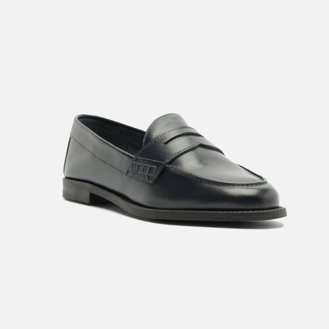 ZAPATO CERRADO DE TACÓN PLANO