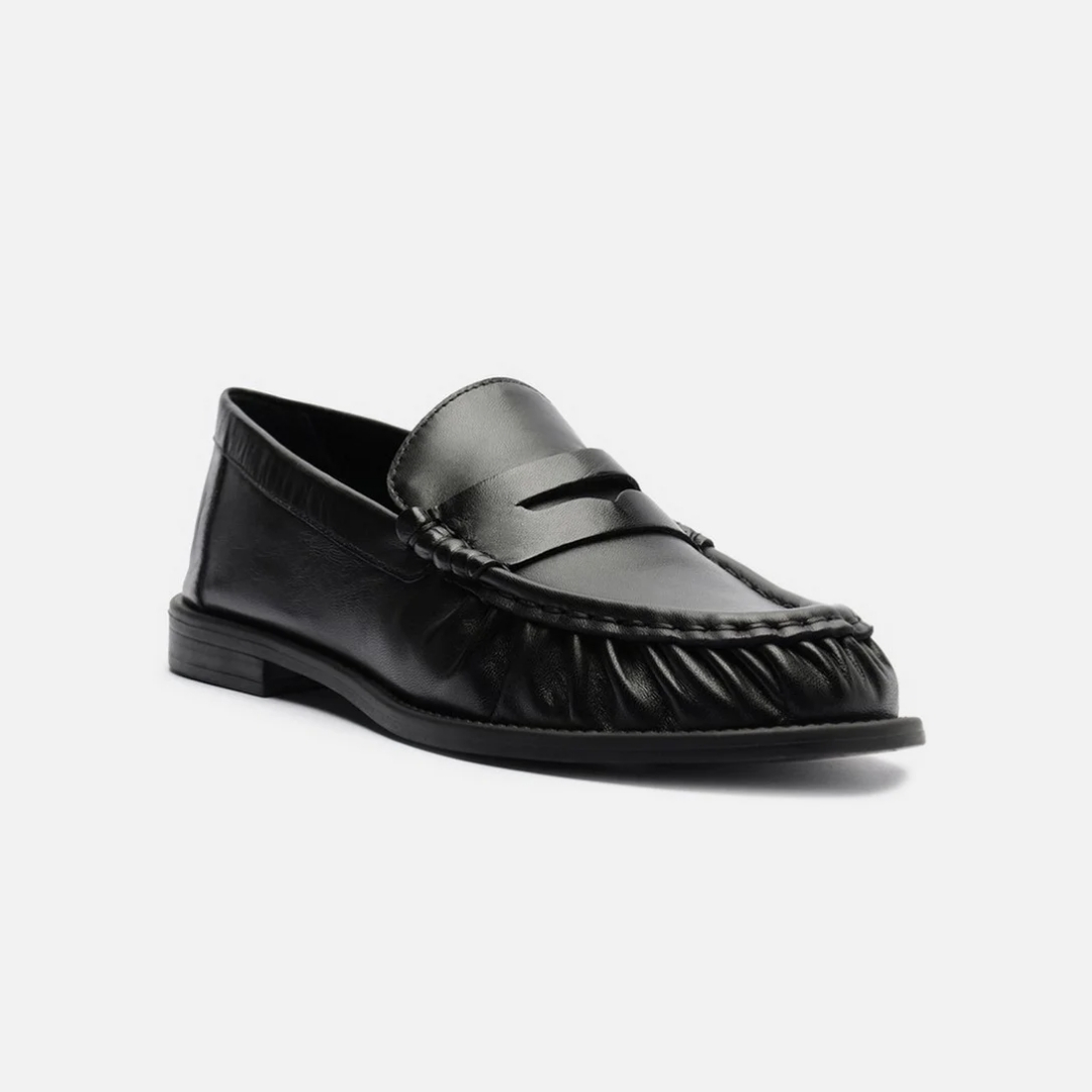 ZAPATO CERRADO DE TACÓN PLANO