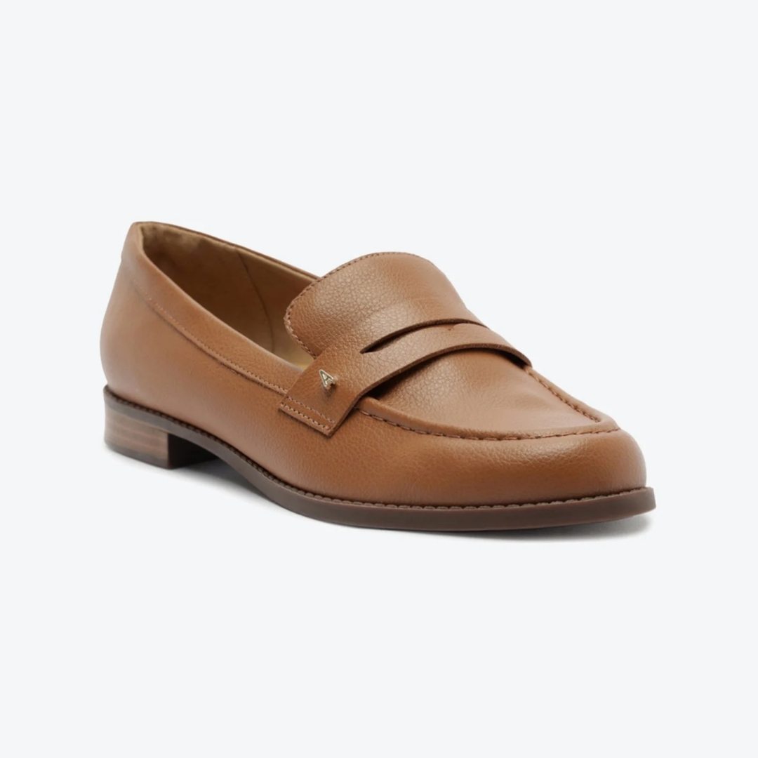 ZAPATO CERRADO DE TACÓN BAJO