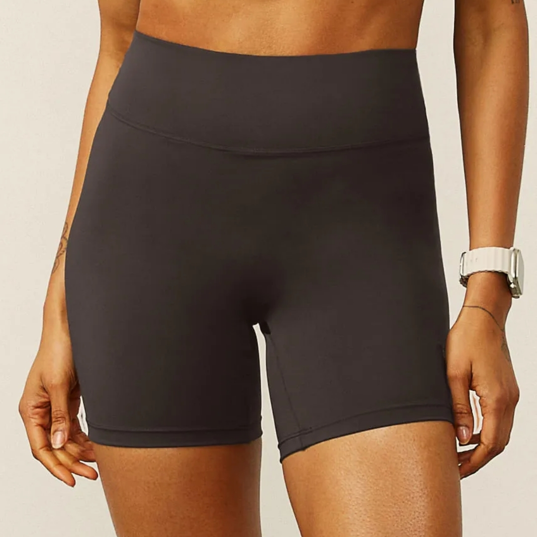 BERMUDA CÓS ALTO COM CONTORNO DO CÓS COSTAS