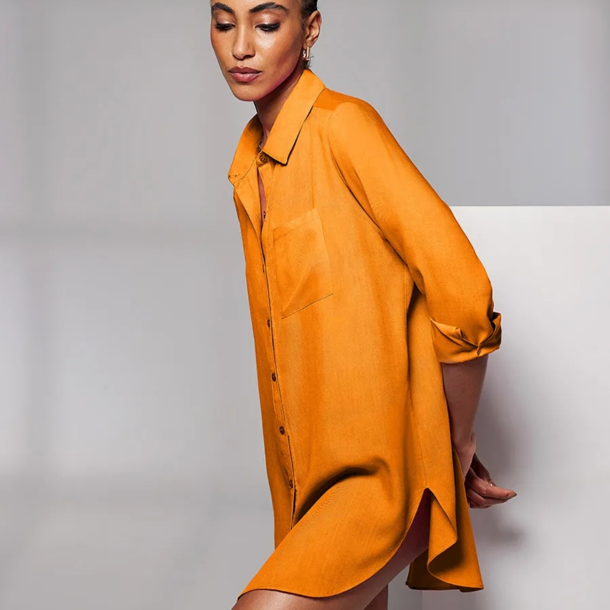 CAMISA ALONGADA OVERSIZED MANGA LONGA