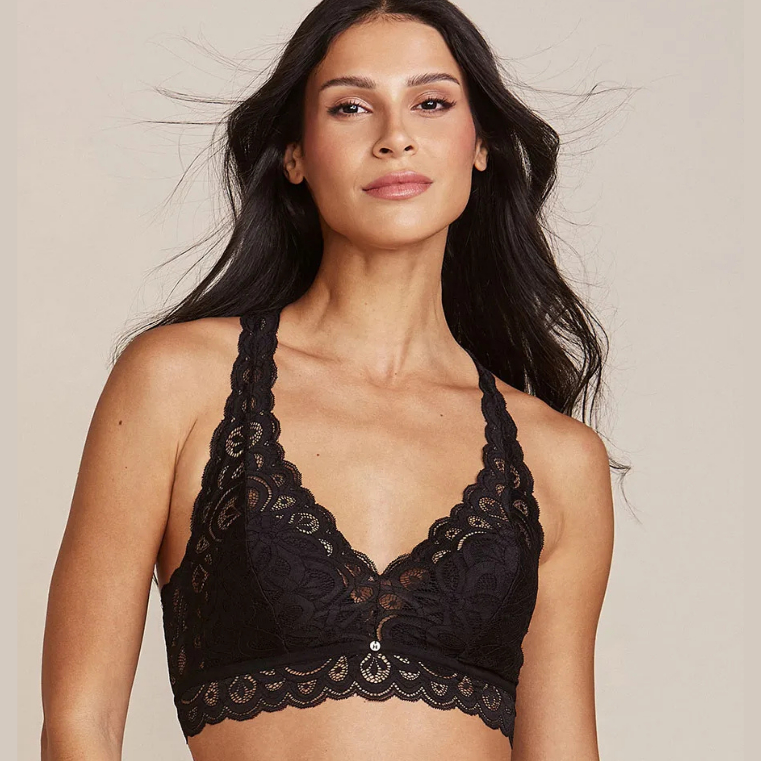 SUTIÃ TOP NADADOR EM RENDA