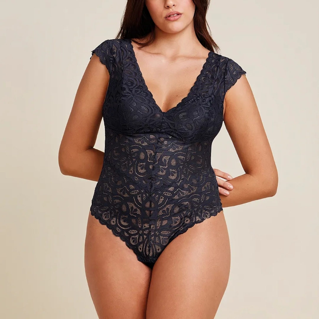 BODYSUIT MANGA CURTA EM RENDA